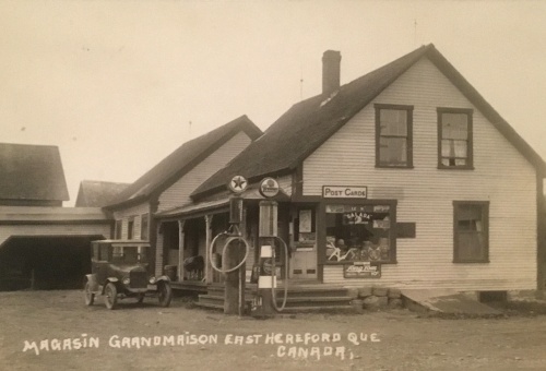 Magasin général  Charles Grandmaison, propriétaire 1931 (438, rue Principale)